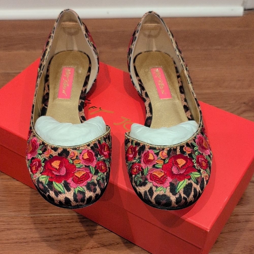 Betsey Johnson Floral Leopard Flats